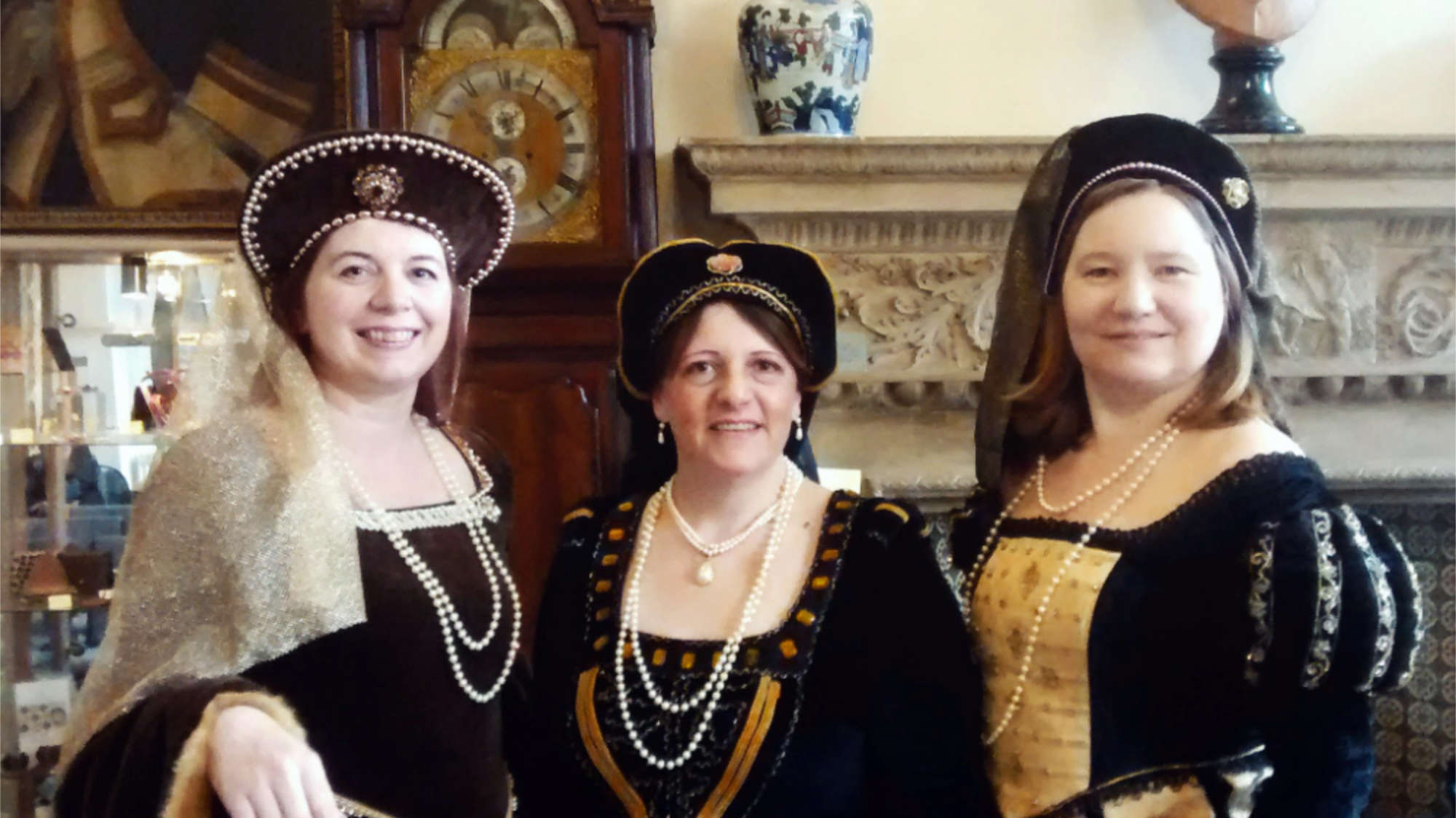 Three women in Elizabethan costume