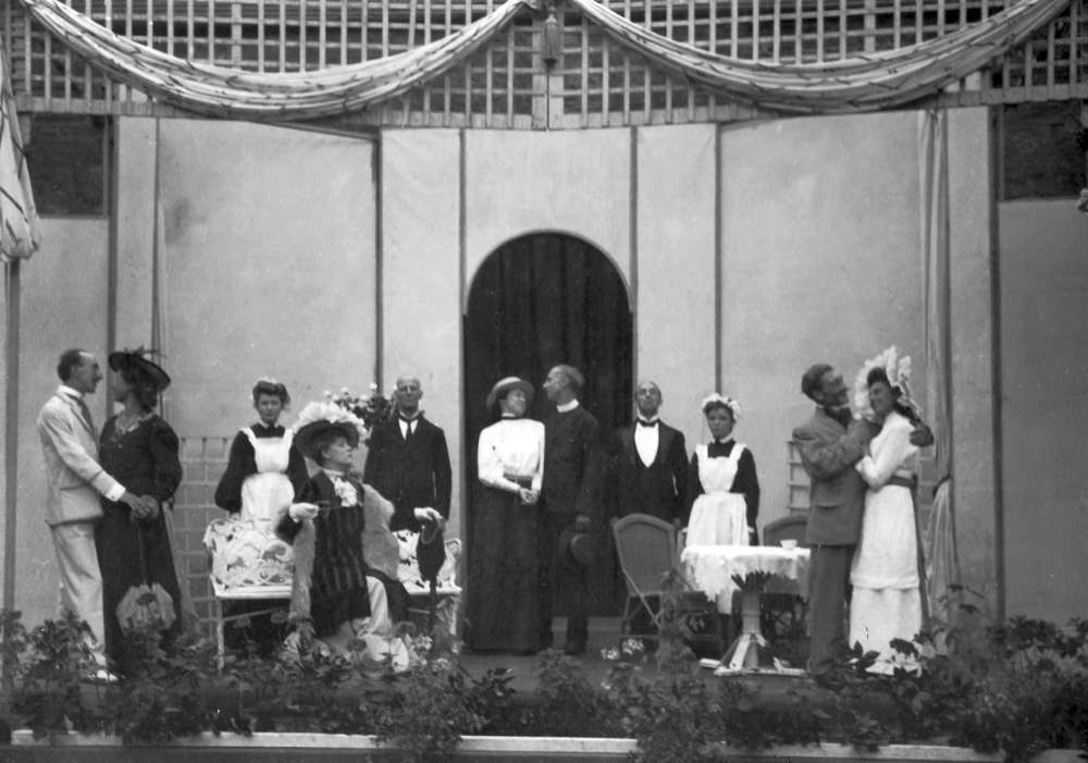 A scene from The Importance of Being Earnest